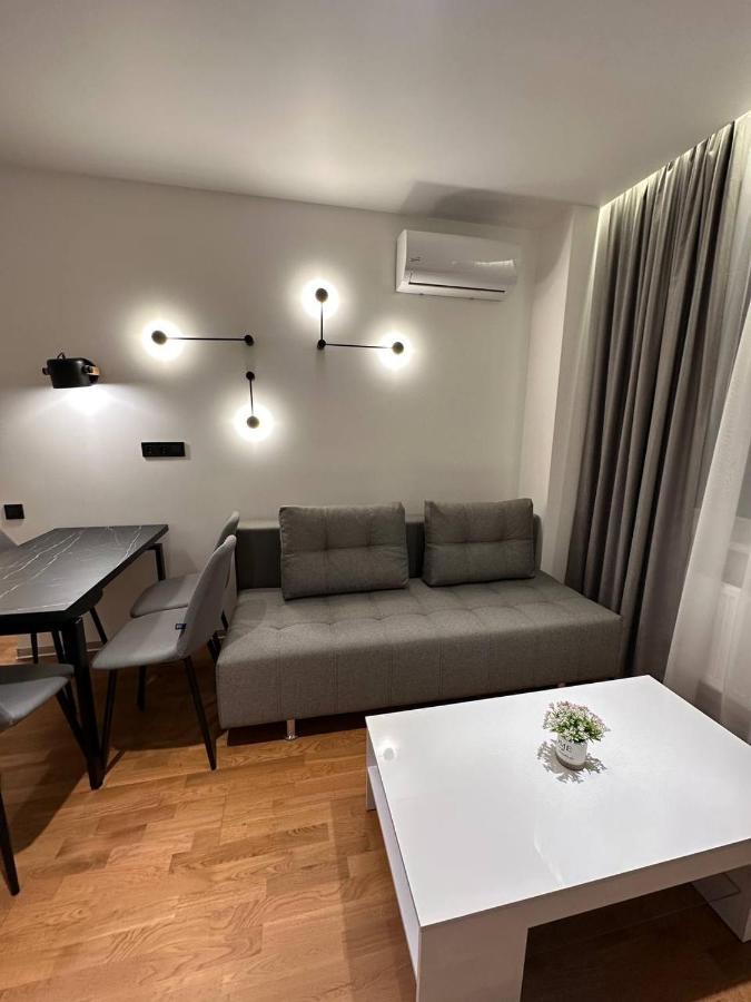 Інстаграмна Стильні Апартаменти На Вулиці Під Голоском 15Б Lviv Kültér fotó
